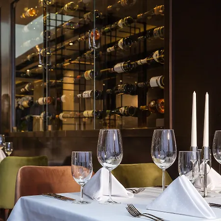 Saint Boutique Hotel, Small Luxury Готель