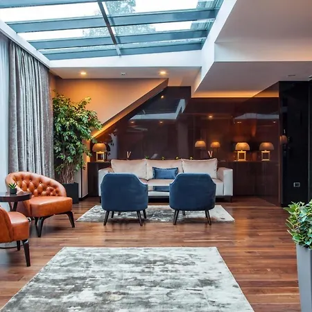Готель Saint Boutique Hotel, Small Luxury 5*