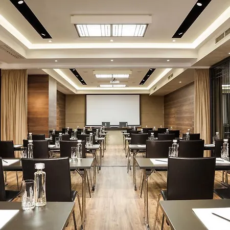 Saint Boutique Hotel, Small Luxury Готель