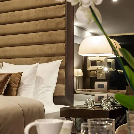 Hotel Saint Ten Boutique Hotel, Small Luxury Hotels 5*