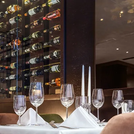 Saint Boutique Hotel, Small Luxury Готель
