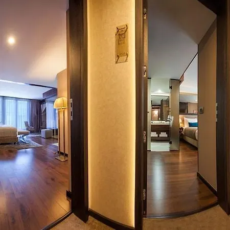 Saint Boutique Hotel, Small Luxury 5*